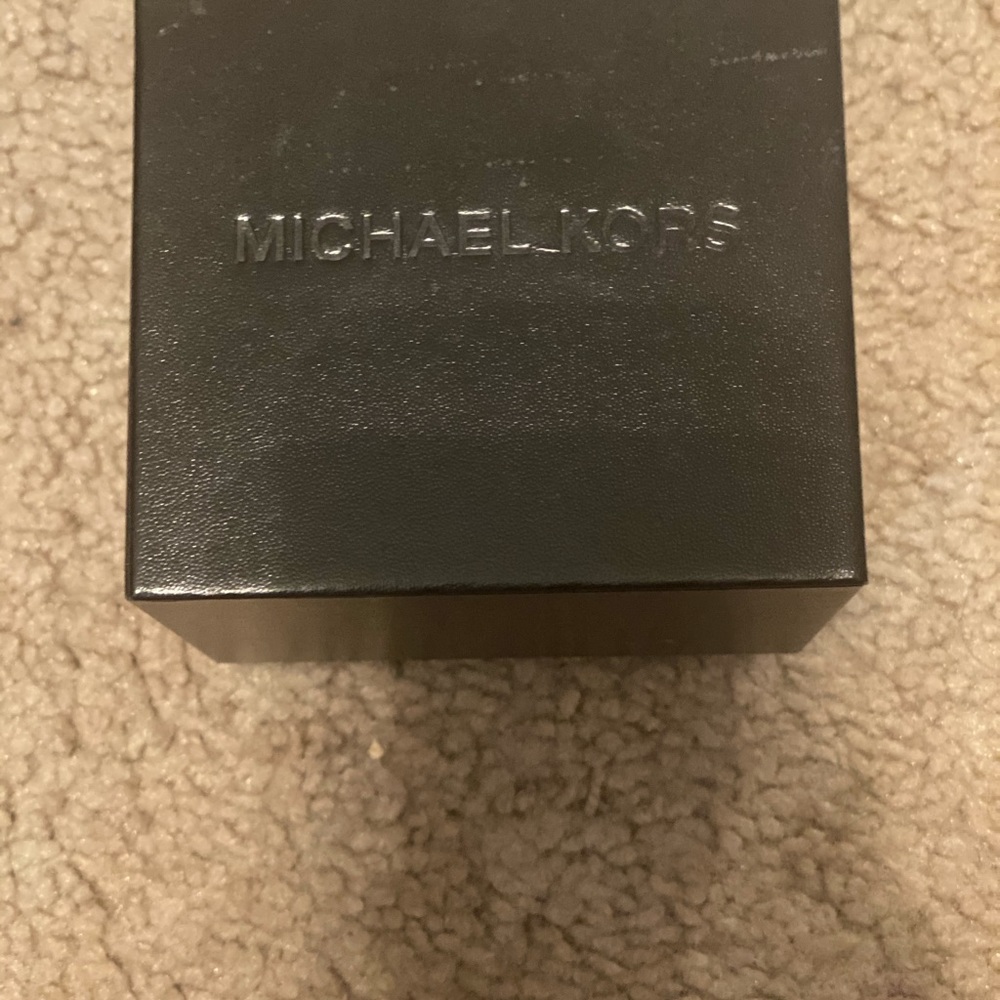 Michael kors watch - Picture 3 of 3